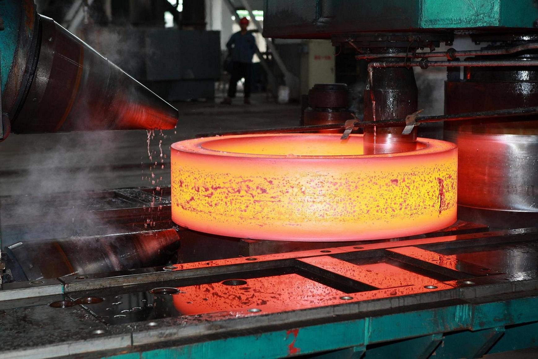 Forging-Stainless-Steel-Flange production line image